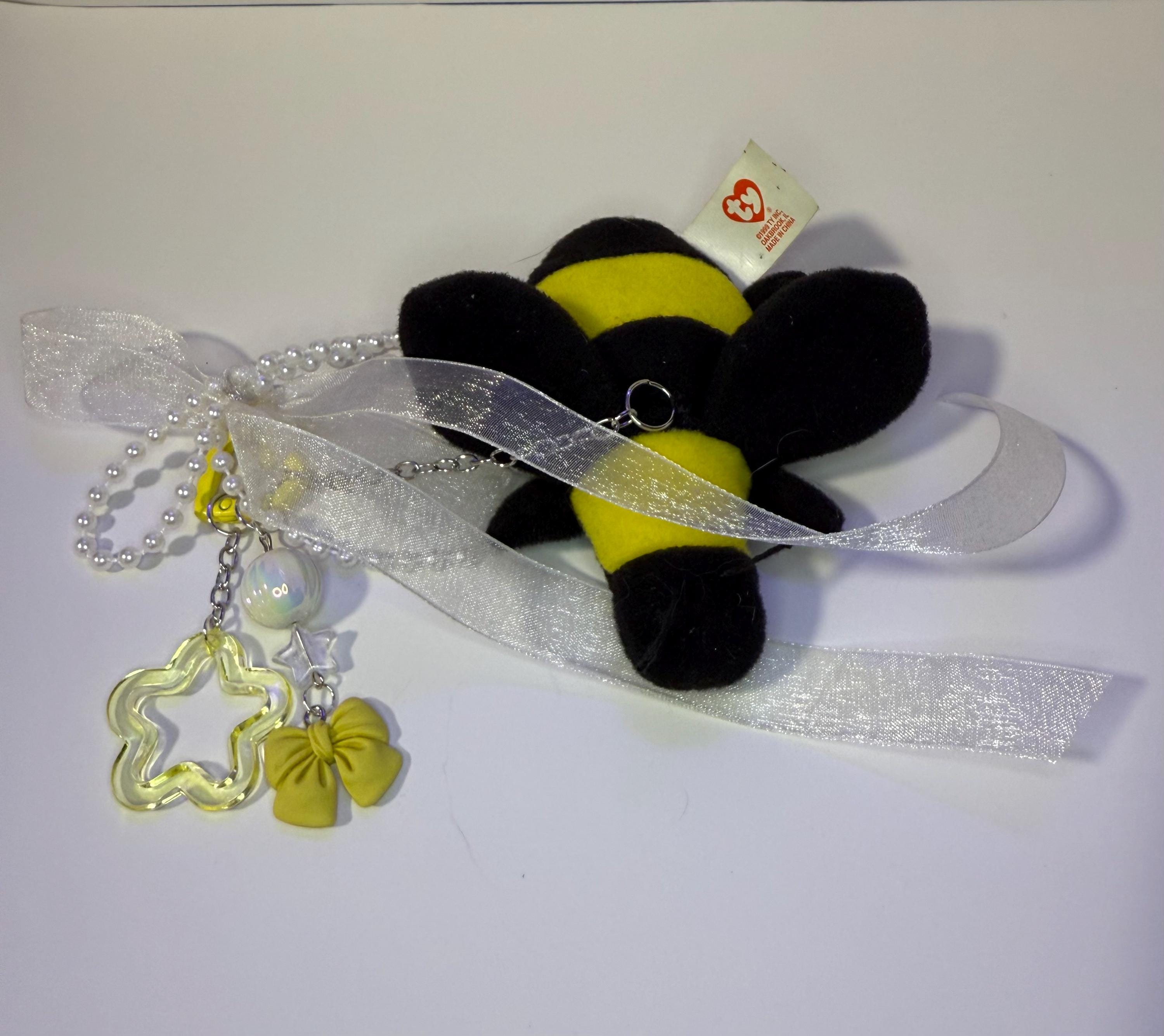 Vintage Bumble Bee Bag Charm: Handmade 2000s Plush Keychain